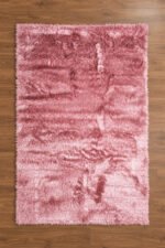 Pink shaggy rug with soft fluffy pile by Musa Carpets