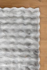 Grey shaggy rug with soft fluffy pile by Musa Carpets