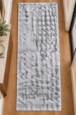 Grey shaggy runner rug 2.5x6 ft for modern interiors