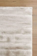 Ivory shaggy area rug 3x5 ft viewed from another angle