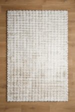 White shaggy rug with soft fluffy pile by Musa Carpets